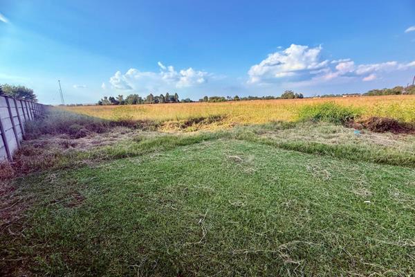 This exceptional 2,025 Hectare Vacant Land offers endless possibilities, whether you looking to a private residence or start an ...