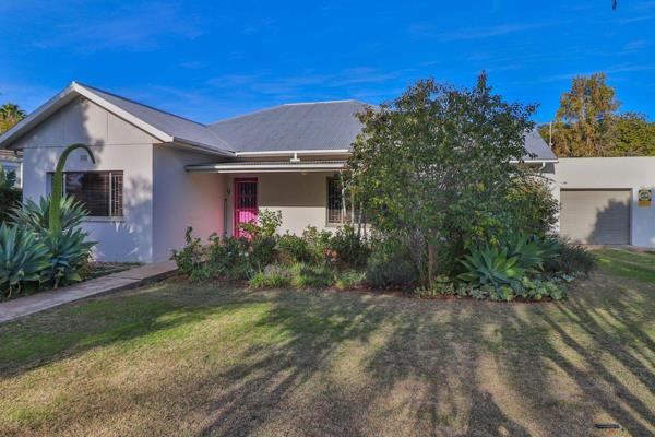 SOLE AND EXCLUSIVE MANDATE

Introducing the perfect family home with character and ...