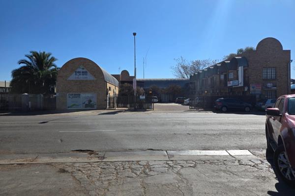 Prime Commercial Property for Sale in Kuruman – Offices, Rooms andamp; Restaurant!
An exceptional investment opportunity awaits in the ...
