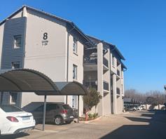Apartment / Flat for sale in Raslouw