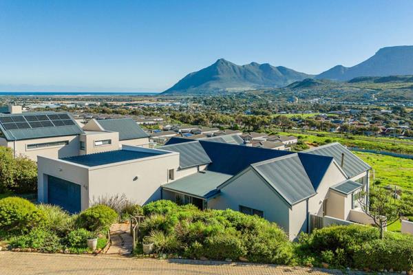 EXCLUSIVE MANDATE - ON SHOW VIEW BY APPOINTMENT: Sunday, 20 July 2025 | 3:00 – 5:00 PM
Please WhatsApp to confirm your ...