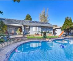 House for sale in Brackendowns