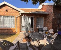 Townhouse for sale in Faerie Glen