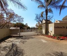 Apartment / Flat for sale in Faerie Glen