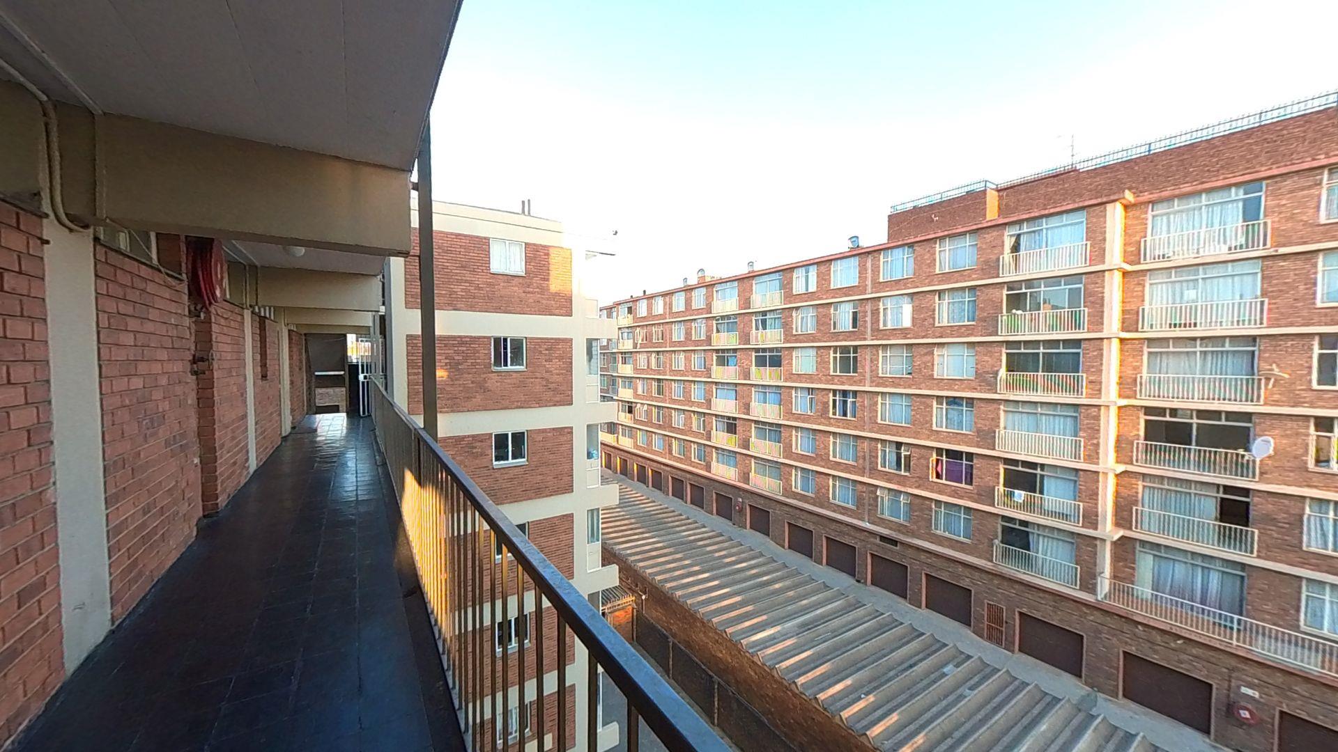 1 Bedroom Apartment / flat for sale in Sunnyside - 25 Ss Lodge Indwe ...