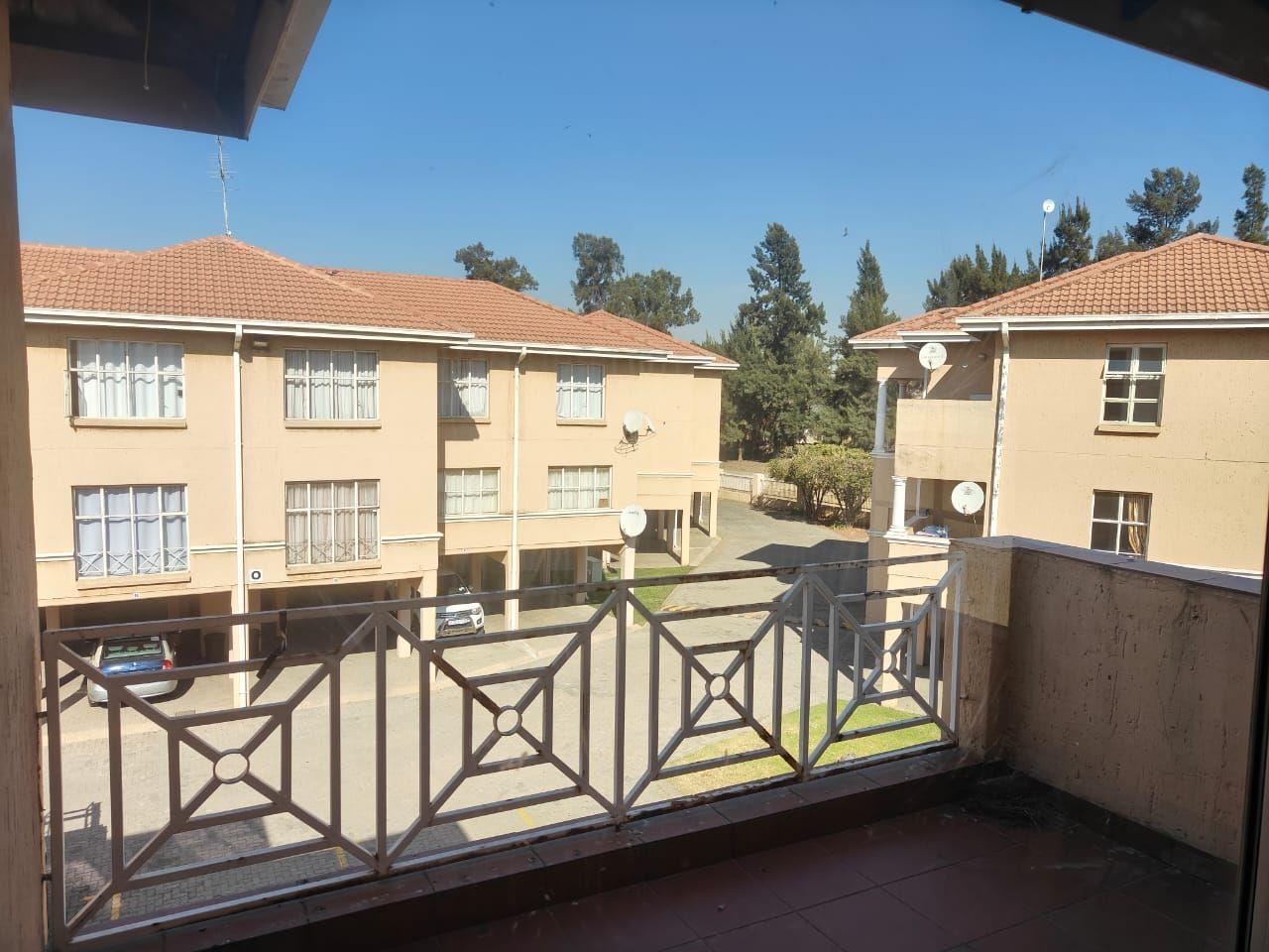 2 Bedroom Apartment / flat to rent in Three Rivers Proper - P24-116214921