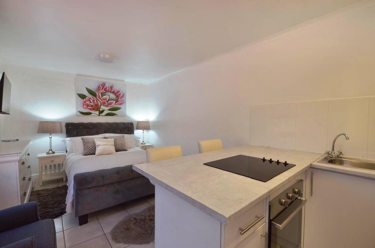 Photo of 1 Bedroom Apartment / flat to rent in Bluewater Bay