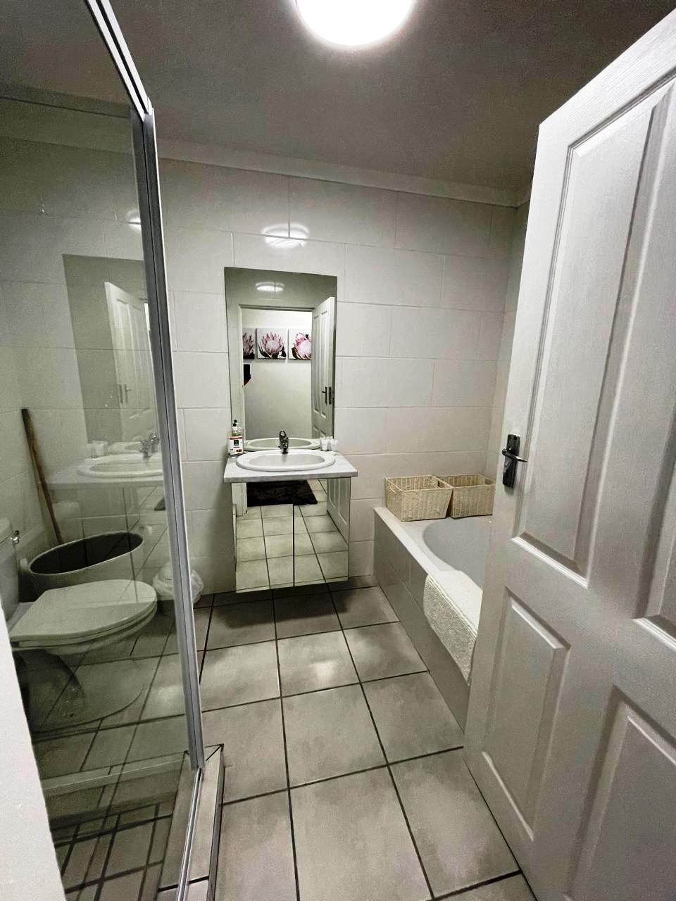 1 Bedroom Apartment / flat to rent in Bluewater Bay