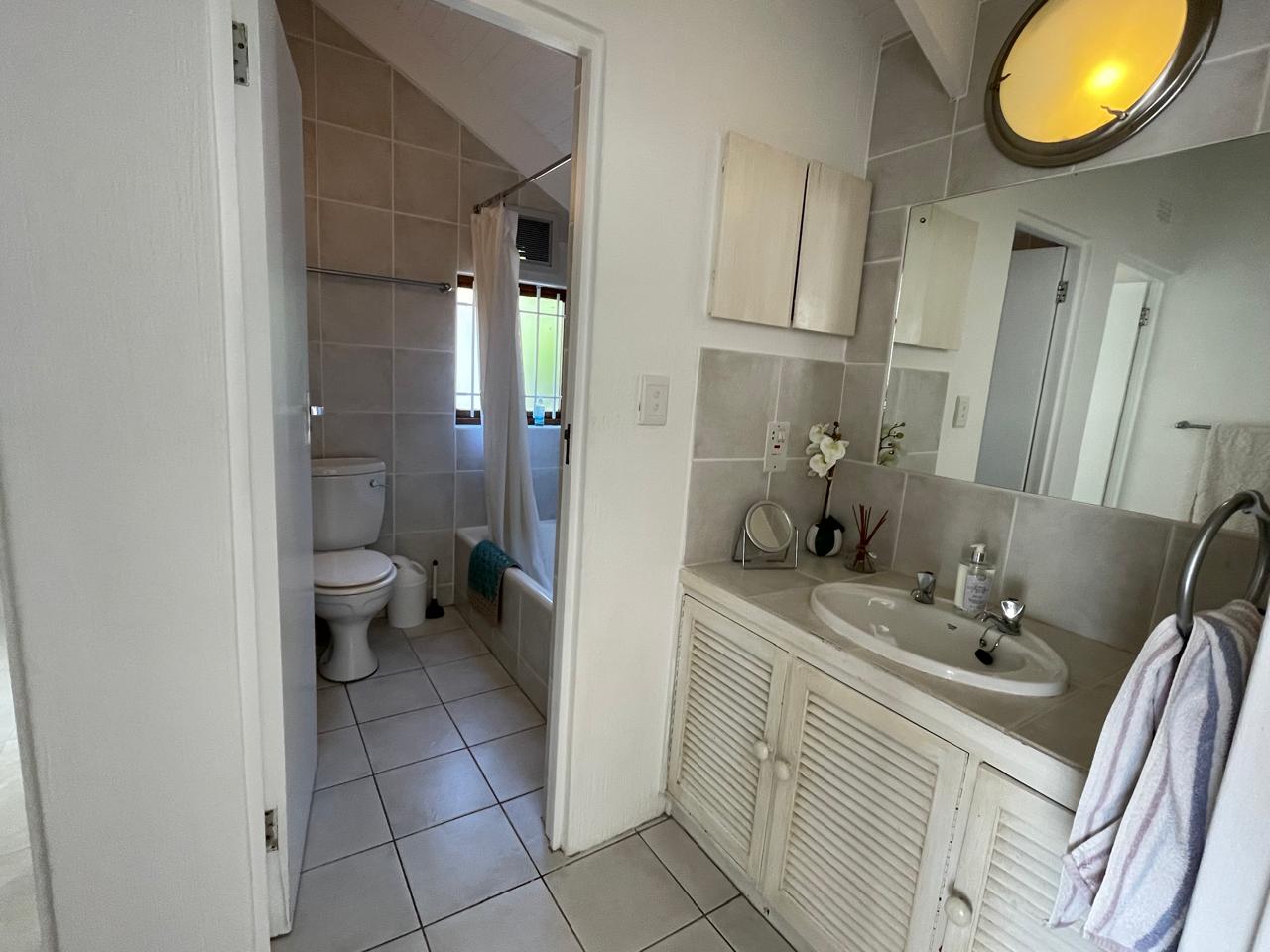 4 Bedroom Townhouse to rent in Central Beach
