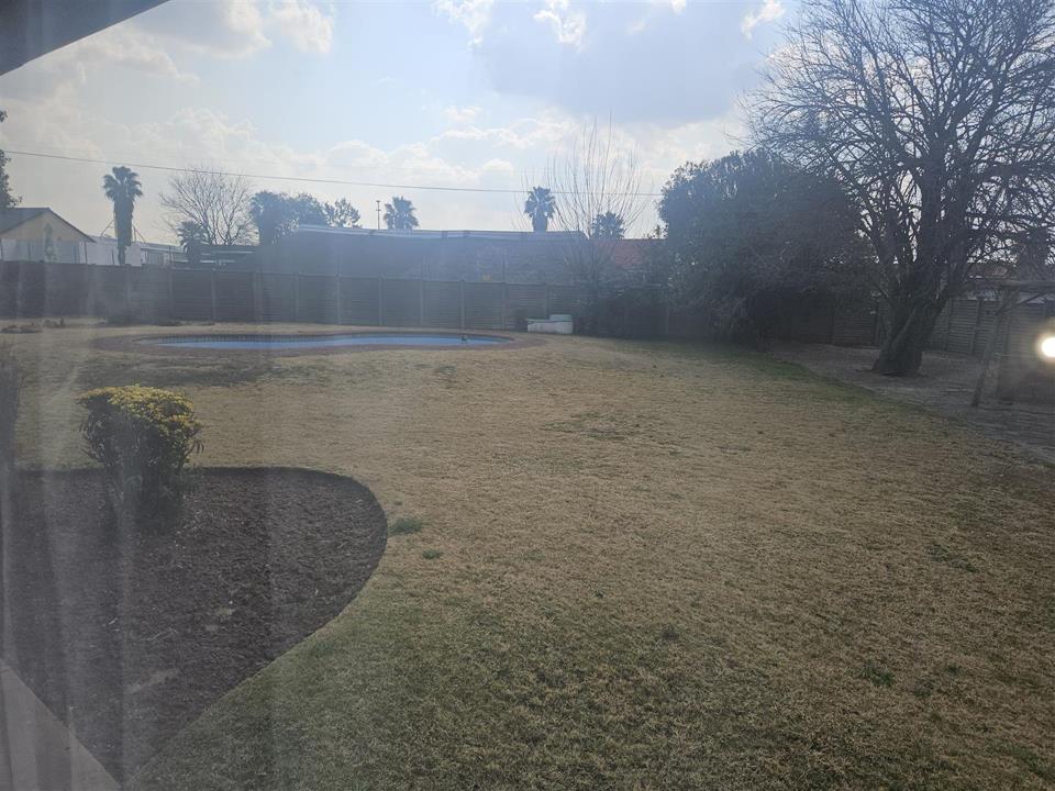 Listing number: P24-116252574, Image number: 1