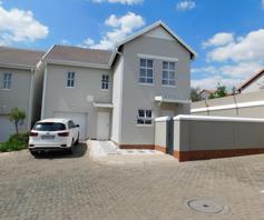 House for sale in Maroeladal