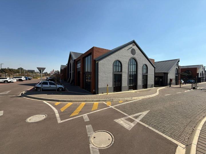 Listing number: P24-116254028, Image number: 2, INSIDE OUT CENTRE | 48 SQUARE METER RETAIL SPACE | SERELETSA STREET | ROOIHUISKRAAL