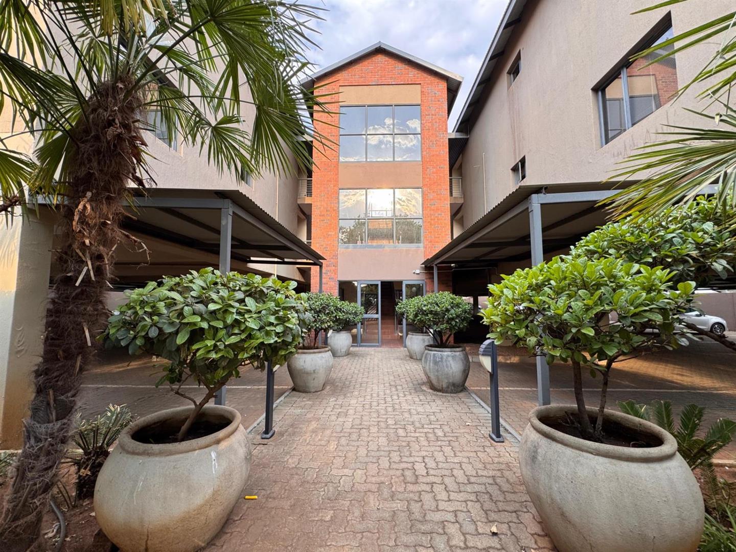 2 Bedroom Apartment / flat for sale in Die Bult - P24-116325180