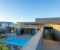 House for sale in Oubaai