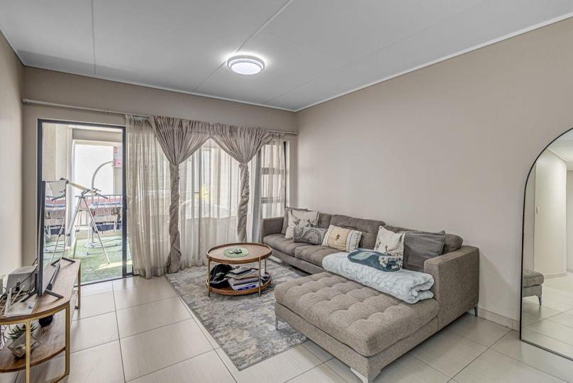 2 Bedroom Apartment / flat for sale in Kyalami Ridge - P24-116266517