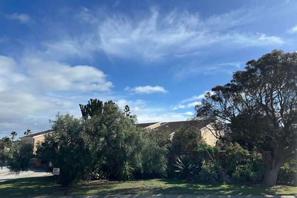 Brand new release!! R1,1 million  A rare opportunity to own this 3 bedroomed townhouse ...