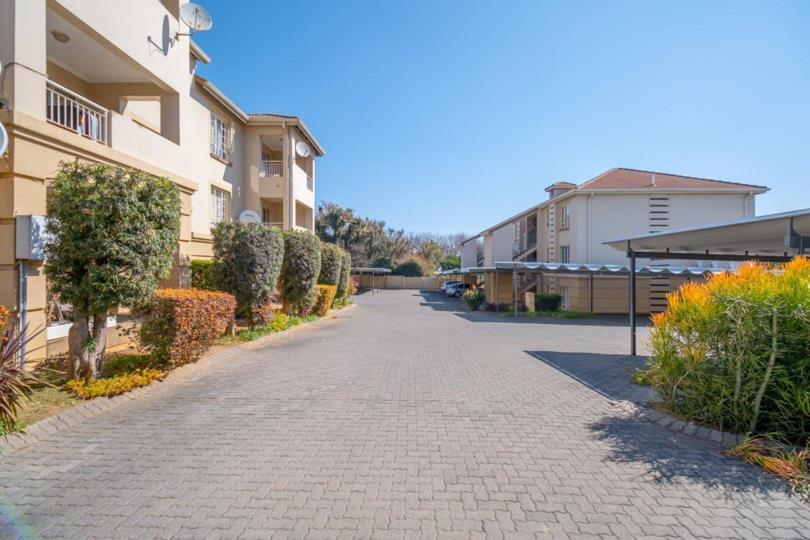 Listing number: P24-116276809, Image number: 2