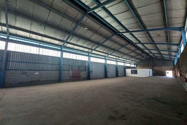 This high-capacity warehouse in the heart of Anderbolt offers an exceptional industrial ...