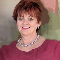 Agent profile for Loraine Gillan
