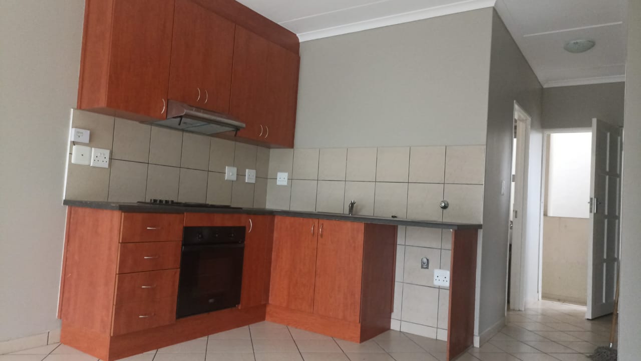 Bachelor Flats Gumtree Houses And Flats To Rent In Brackenfell By