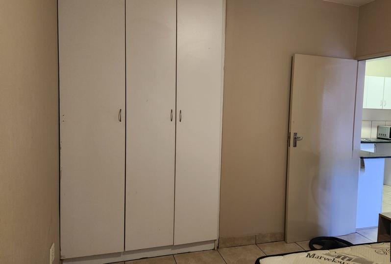 2 Bedroom Apartment / flat for sale in Rustenburg Central - P24-117194234