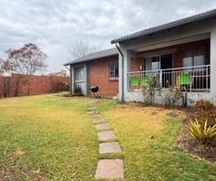 Townhouse for sale in Mooikloof Ridge