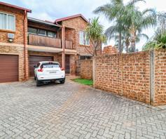Townhouse for sale in Highveld