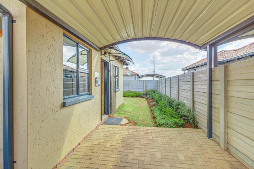 Listing number: P24-117141012, Image number: 2