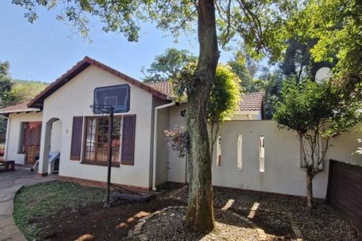 2 Bedroom Townhouse for sale in Chase Valley