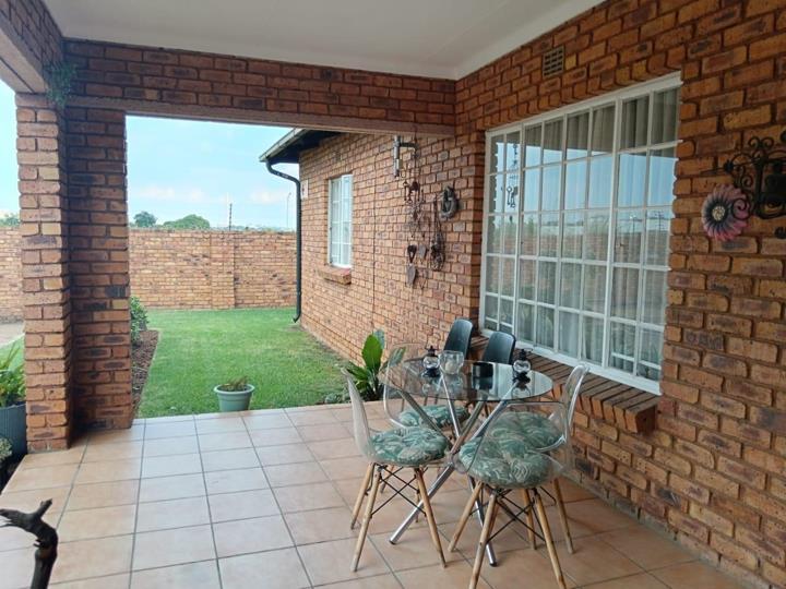 Listing number: P24-115518984, Image number: 2, Image