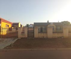 House for sale in Soshanguve DD