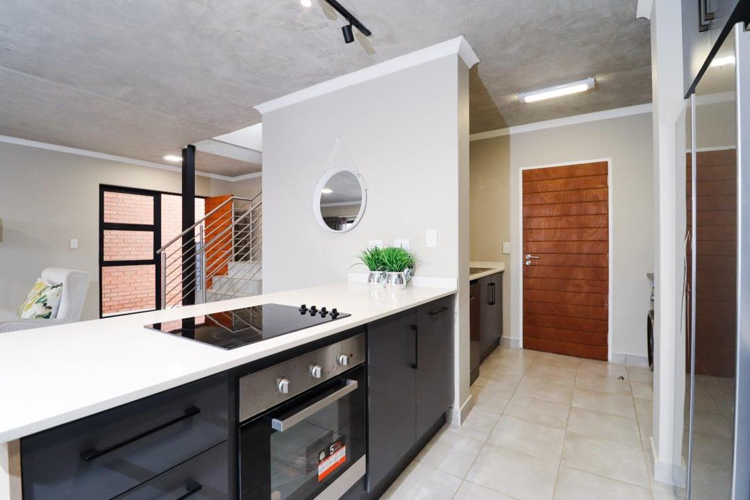 Listing number: P24-116323898, Image number: 1