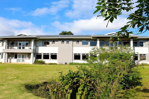 Ideal professional quarter. This office suite is located in a secure business park, in the heart of Hillcrest.
The park is beautifully ...
