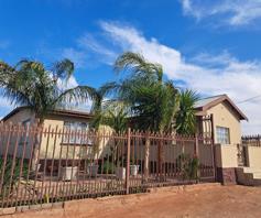 House for sale in Lemoendraai
