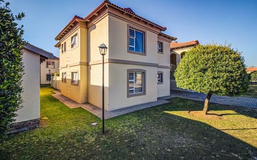 2 Bedroom Apartment / Flat for sale in Morehill