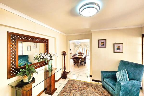 Luxury Family Home in Sought-After Denver Park, George

Nestled on an expansive stand ...