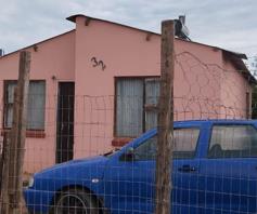 House for sale in Motherwell Nu 9