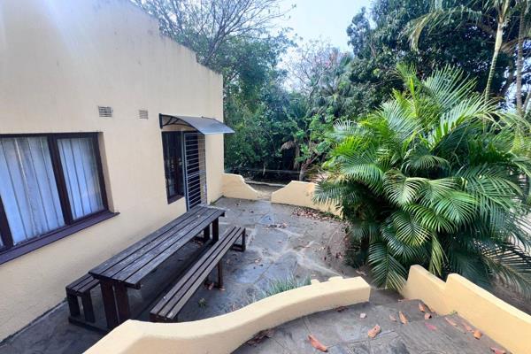 This charming townhouse offers a fantastic opportunity for buyers looking for value. The home features an inviting open-plan kitchen ...