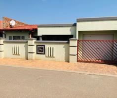 House for sale in Etwatwa
