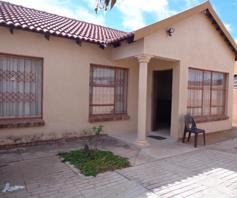 House for sale in Mahlasedi Park