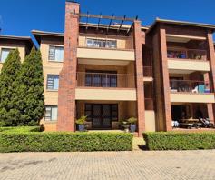 Apartment / Flat for sale in Honeydew Grove