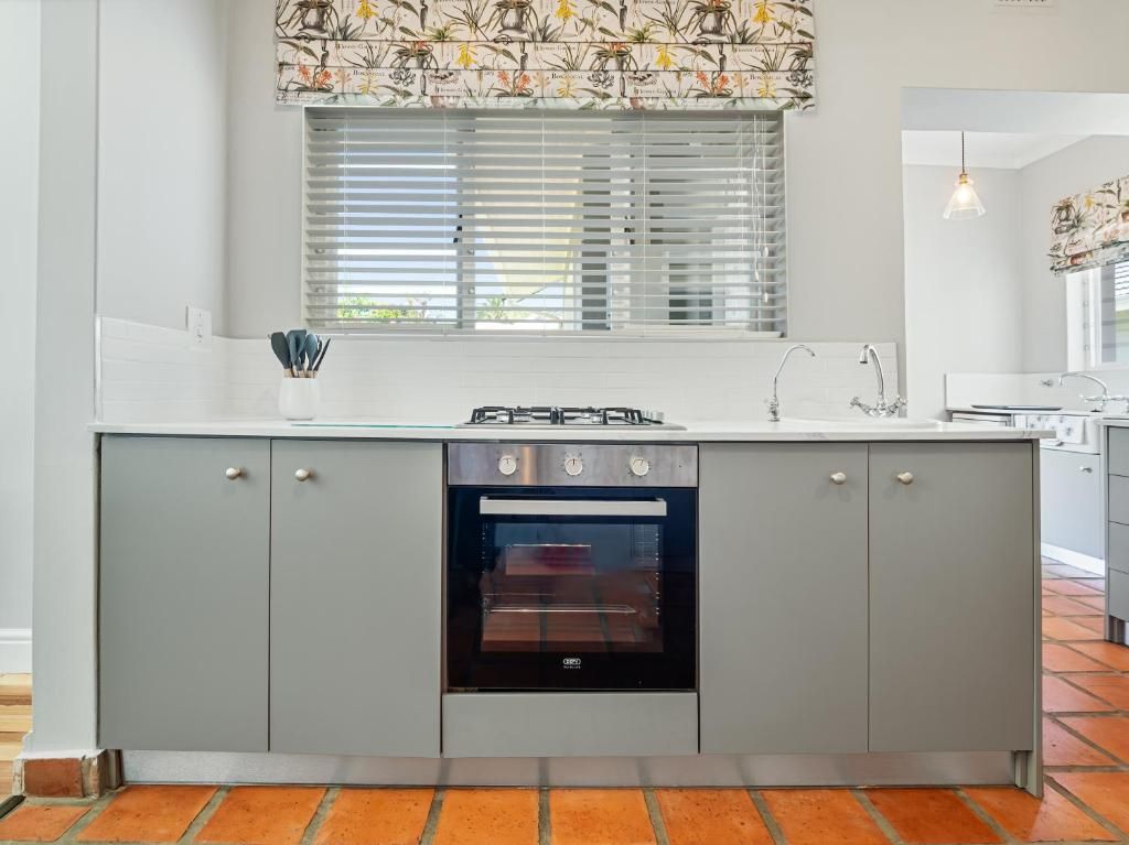Photo of 4 Bedroom House to rent in Leisure Isle