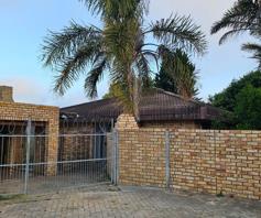 House for sale in Kunene Park