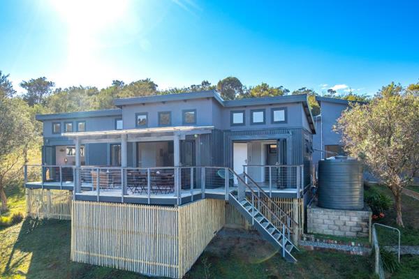 This 6.2-hectare smallholding available to rent in Wilderness Heights offers a peaceful country lifestyle in a sought-after rural ...