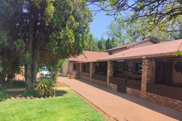 2.05 Ha Smallholding in Vanderbijlpark area
This is a one of a kind place, to generate an income and use as a venue
3 Phase ...