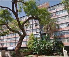 Apartment / Flat for sale in Muckleneuk