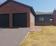 House for sale in Clayville