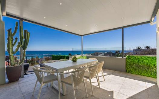 8 Bedroom House for sale in Camps Bay