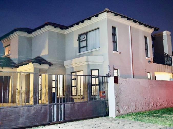 3 Bedroom House for Sale in Sonneveld