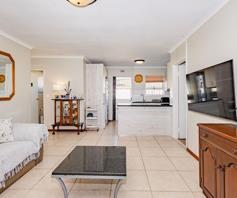 House for sale in Oakglen